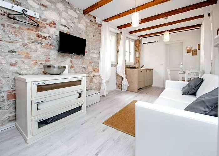 Lejlighed And Ca' 3 Vie Rovinj