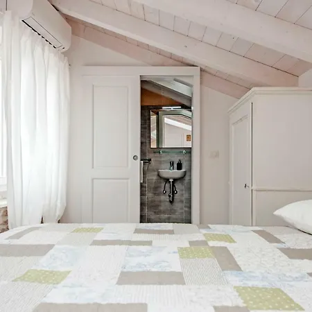 And Ca' 3 Vie Apartman *