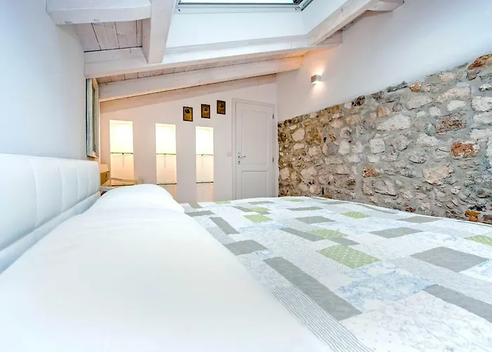 And Ca' 3 Vie Ρόβινι