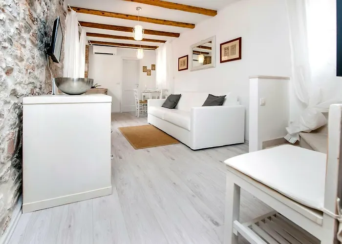 Διαμέρισμα And Ca' 3 Vie Ρόβινι