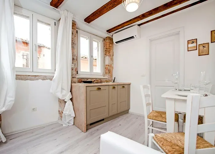 Διαμέρισμα And Ca' 3 Vie Ρόβινι