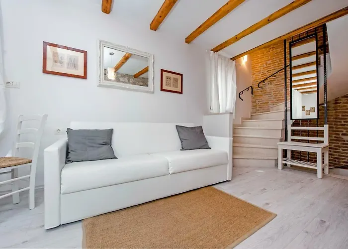 Apartment And Ca' 3 Vie